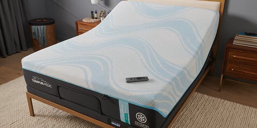 Tempur-Pedic TEMPUR-ProBreeze® Medium Hybrid 12" Mattress.