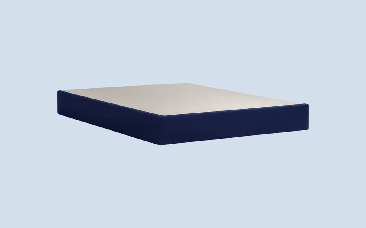 Stearns & Foster Standard Flat Foundation, 9" profile, designed for optimal mattress support and a stylish bedroom look.