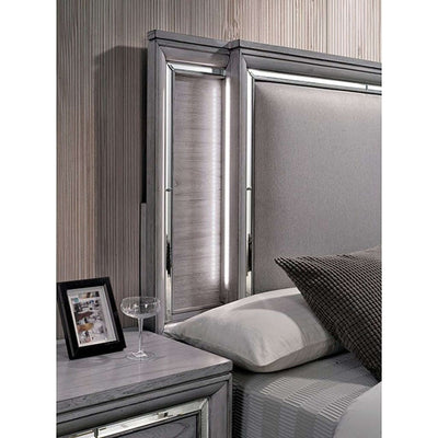 Alanis Queen Bed In Light Gray