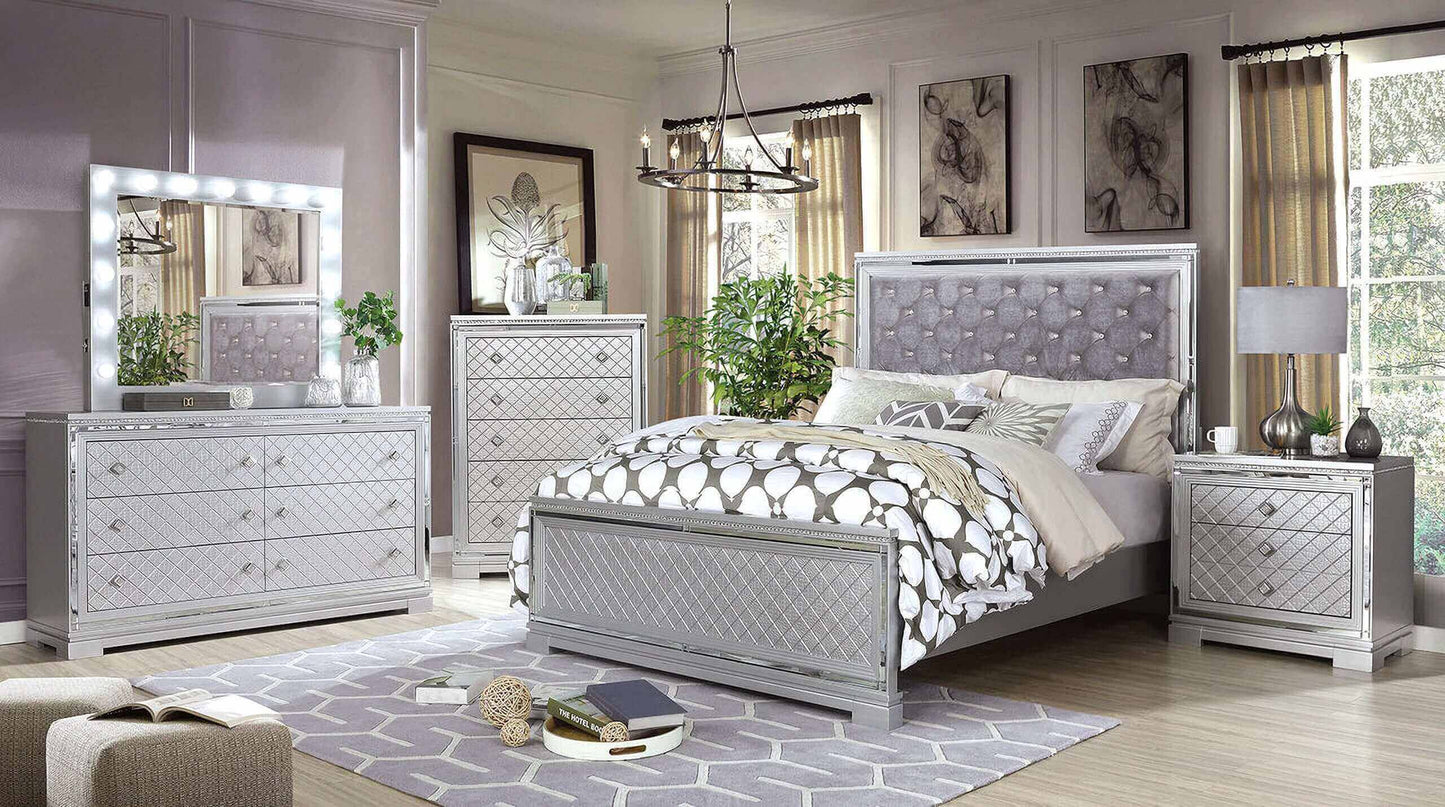 Belleterre Queen Bed In Silver