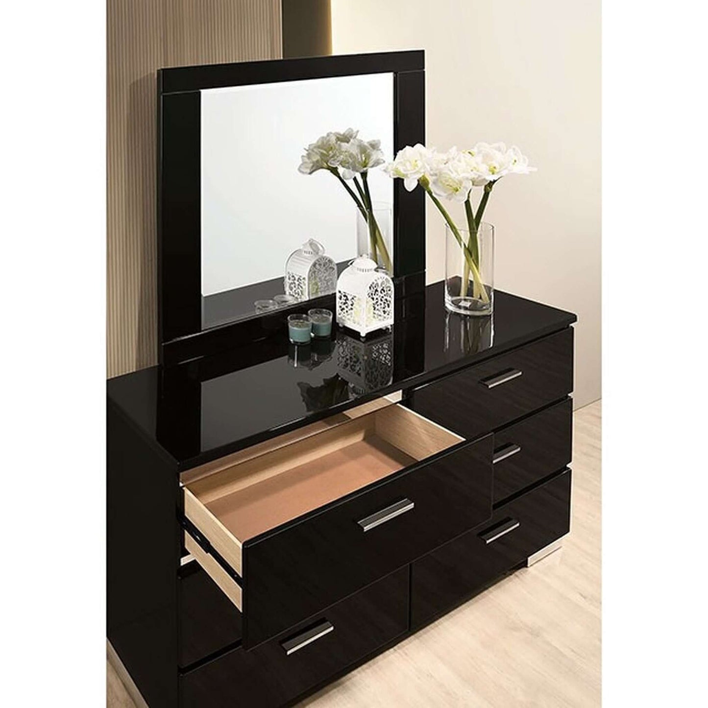 Carlie Dresser In Black and Chrome