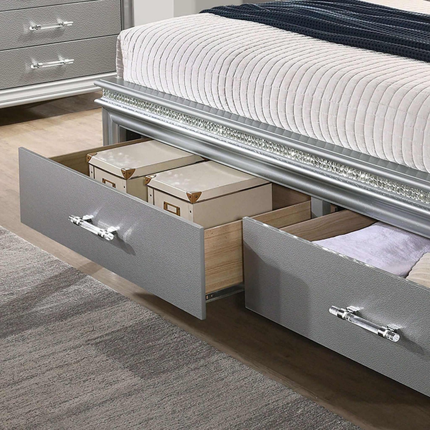Maddie Eastern King Bed In Pearl White