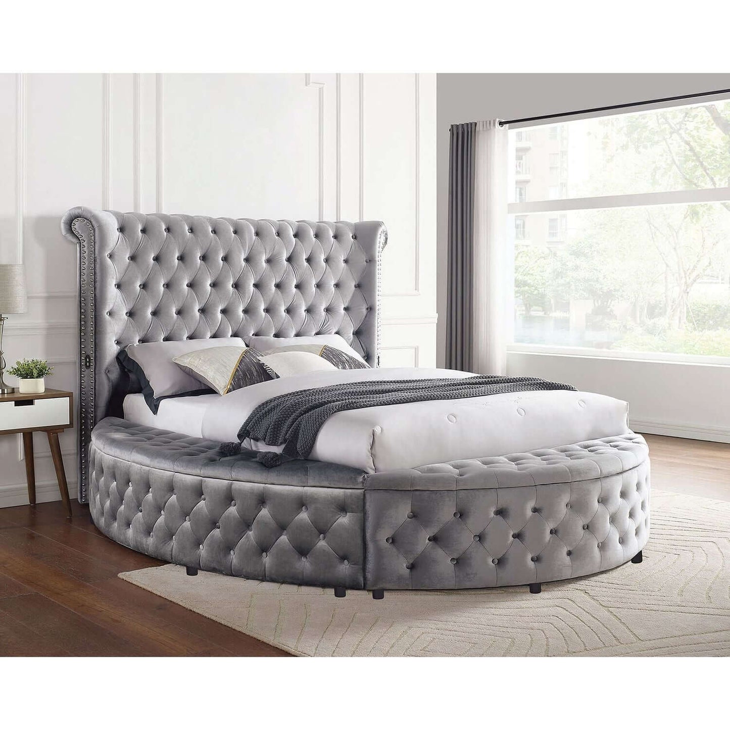 Sansom Eastern King Bed In Black