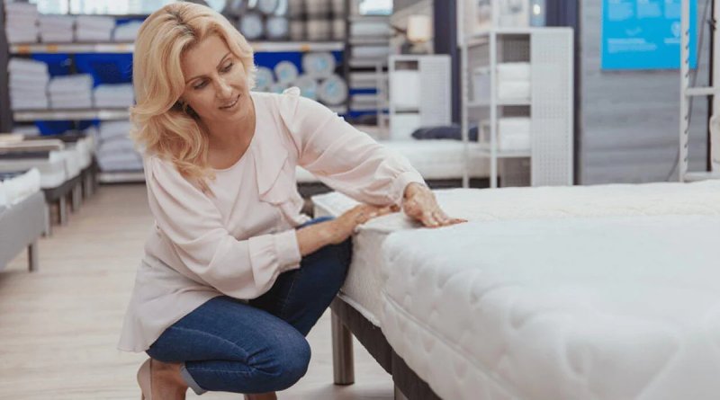 Buying a Mattress In-Store VS Online