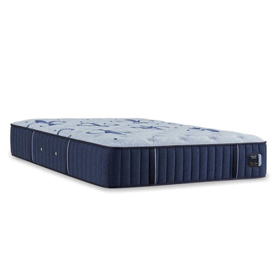 Stearns & Foster Estate® Firm 14.5" mattress featuring hand-layered luxury craftsmanship and IntelliCoil innersprings.