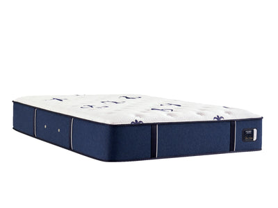 Stearns & Foster Studio Medium 14-inch mattress showcasing elegant design and luxurious comfort features.