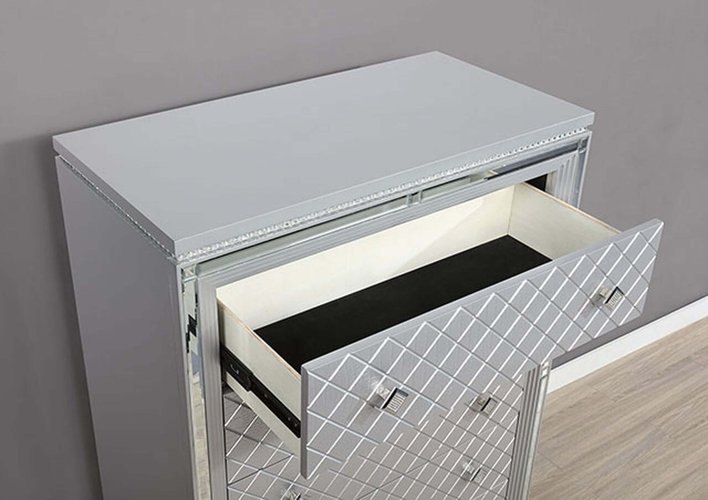 Belleterre Silver Panel Bedroom Set