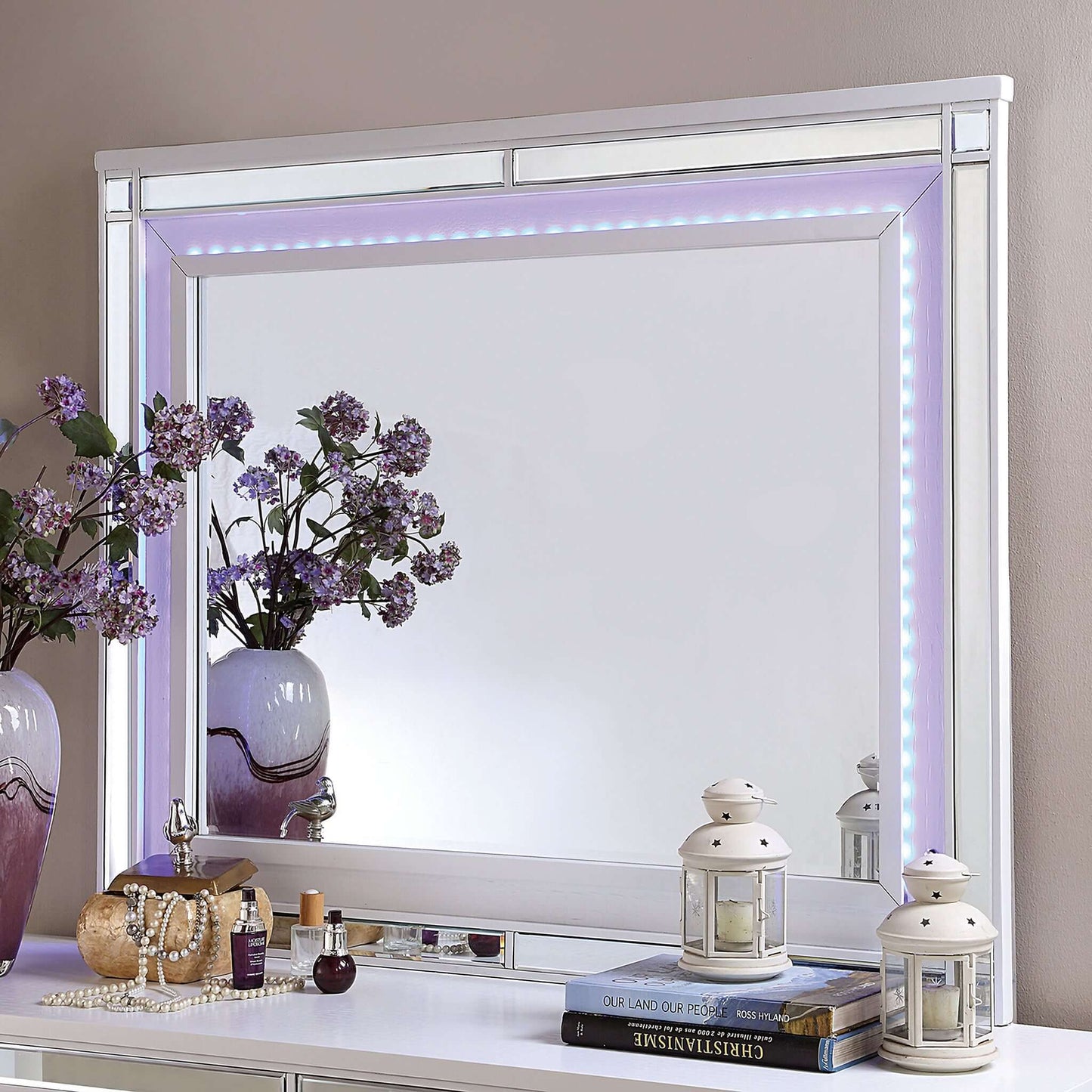Brachium Silver Mirror