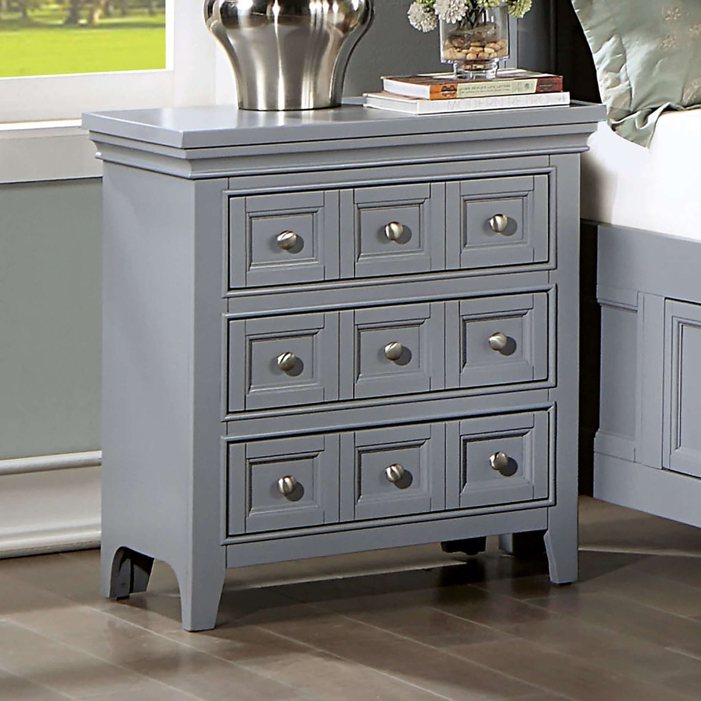 Castlile Bedroom Set In Gray