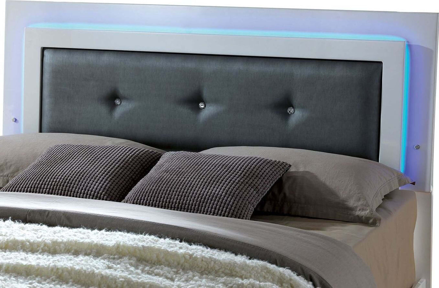 Clementine Smooth White Youth Upholstered Bedroom Set