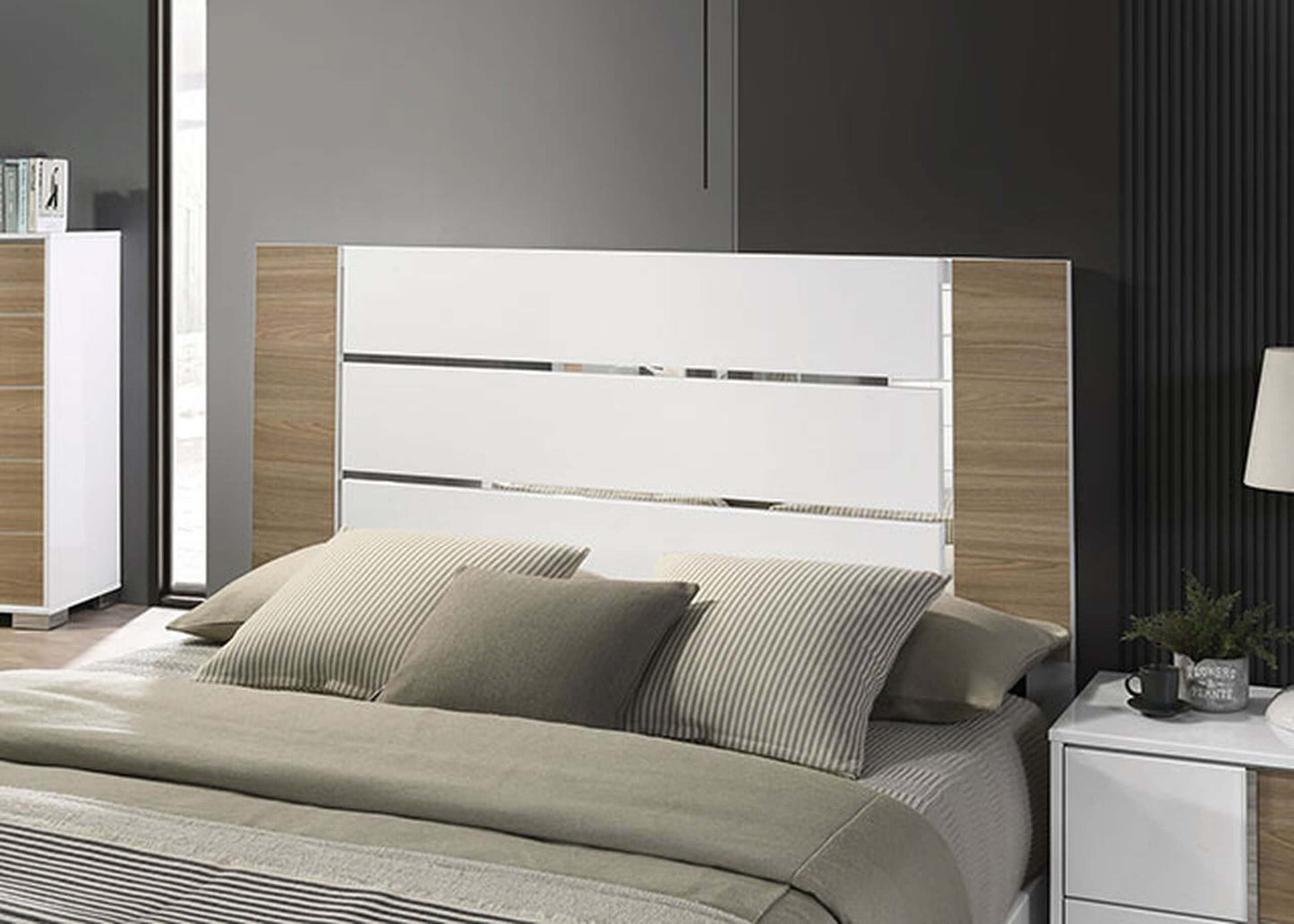 Erlangen California King Bed In White and Natural
