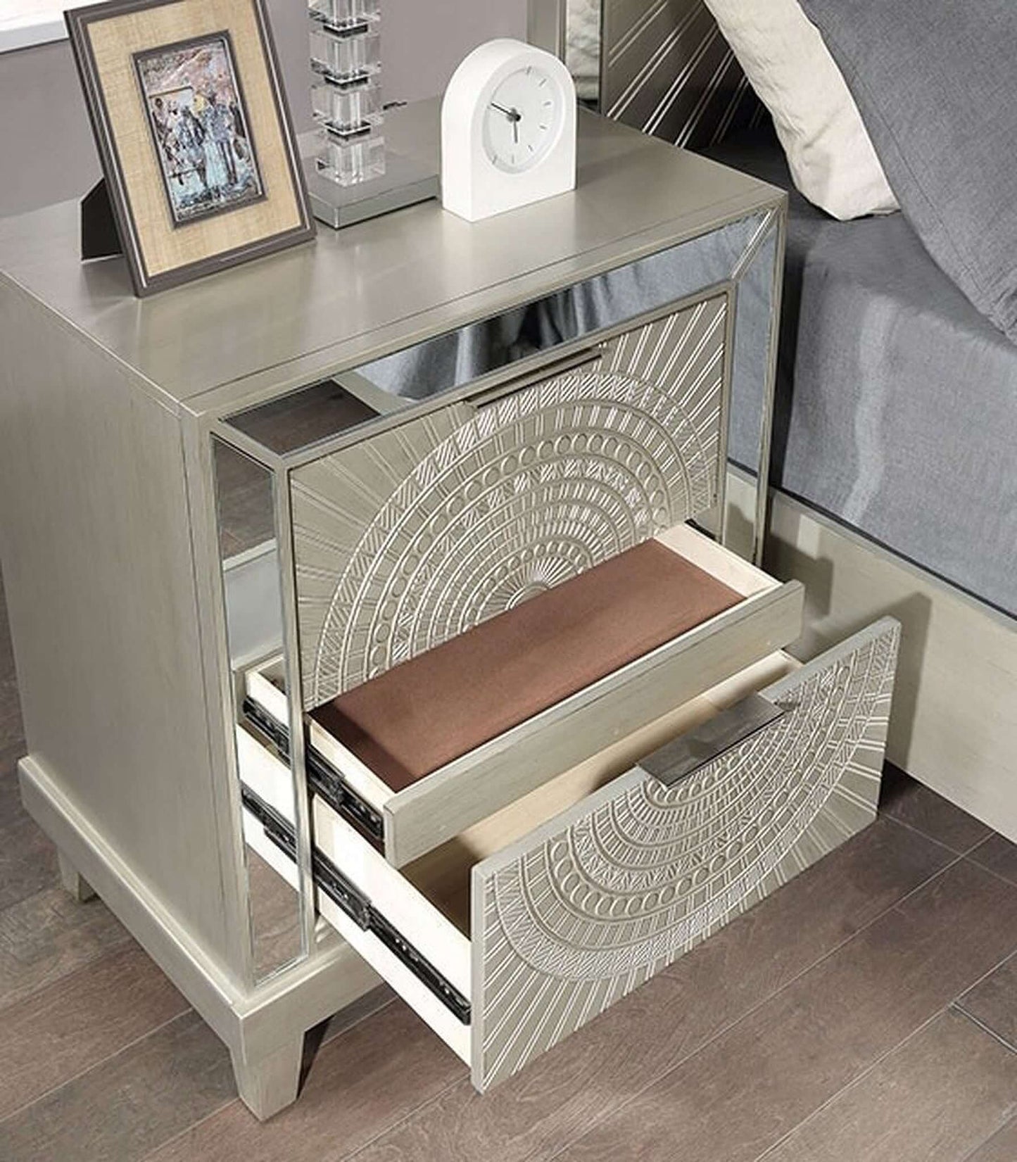 Valletta Night Stand In Champagne