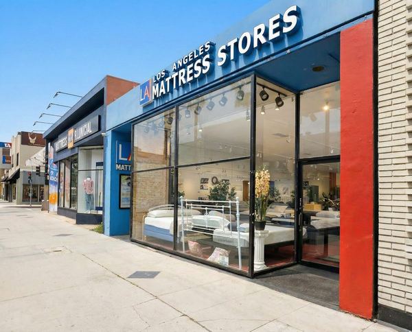 LA Mattress Store Studio City showroom